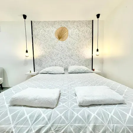 Apartman Le Rosacker - Proche Centre Ville Et Gare - Terrasse - Parking Gratuit - 2 Chambres - 2 Salles D'Eau - Netflix - A 10 Min Du Marche De Noel Colmar